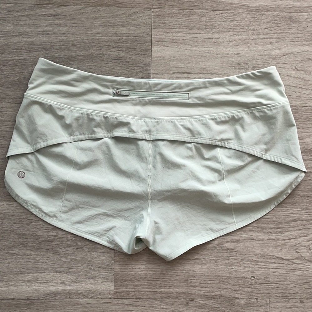 lululemon Speed Up Low-Rise Short 2.5" Size 8